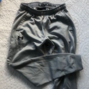Men’s Under Armour gray joggers size M